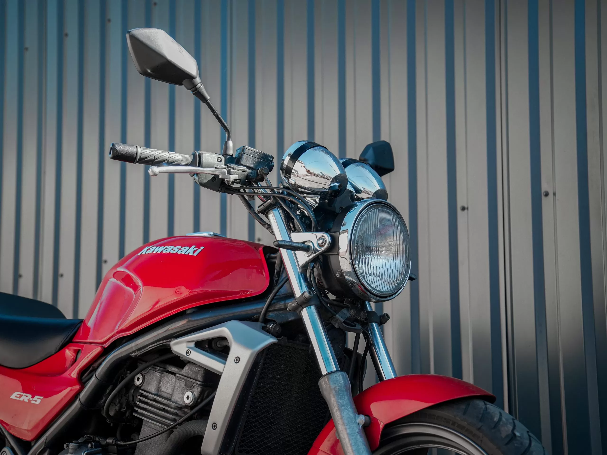 Аренда мотоцикла Kawasaki ER 5