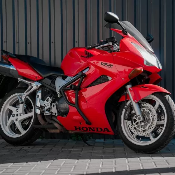 Аренда мотоцикла Honda VFR 800