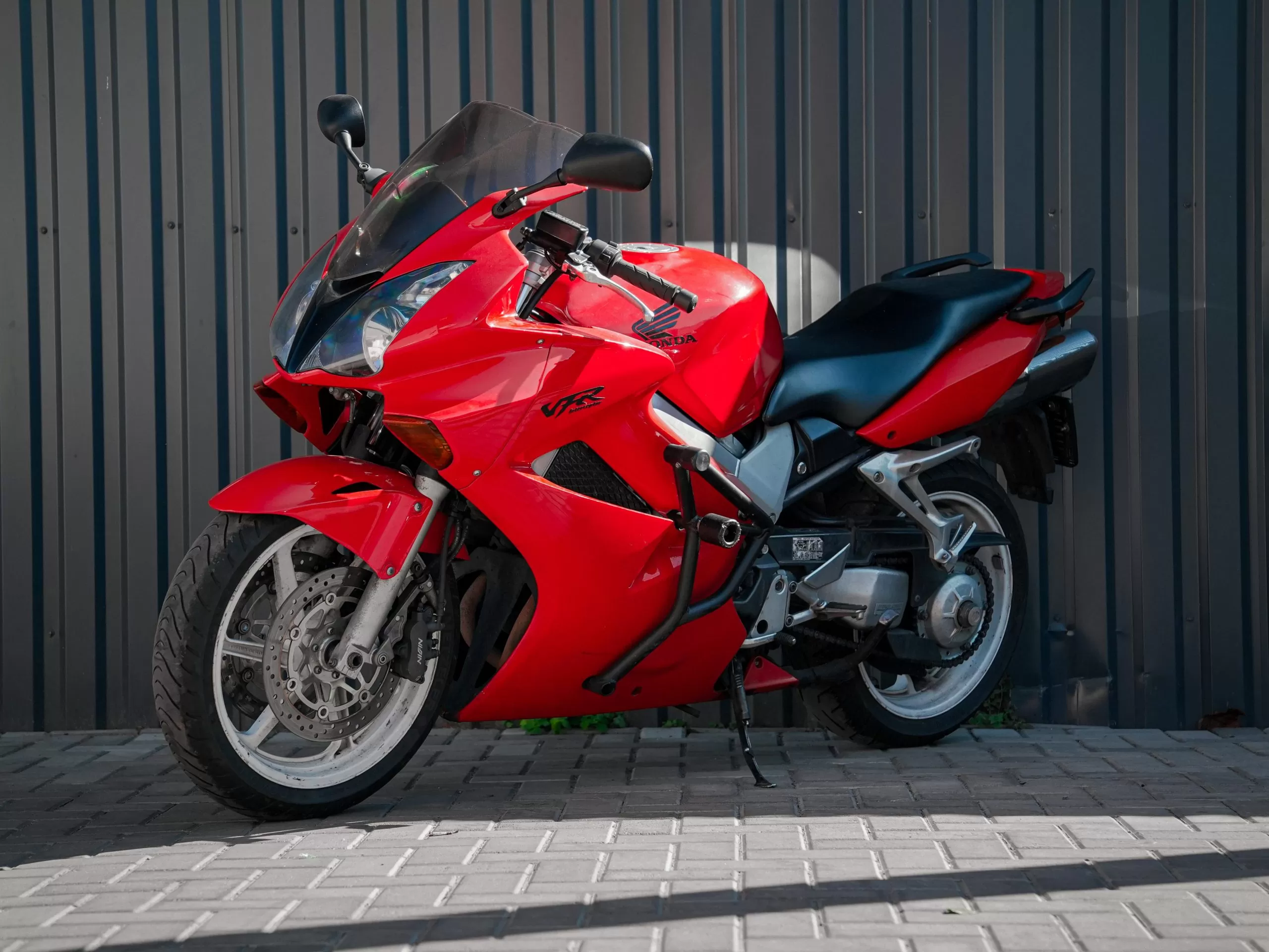 Аренда мотоцикла Honda VFR 800