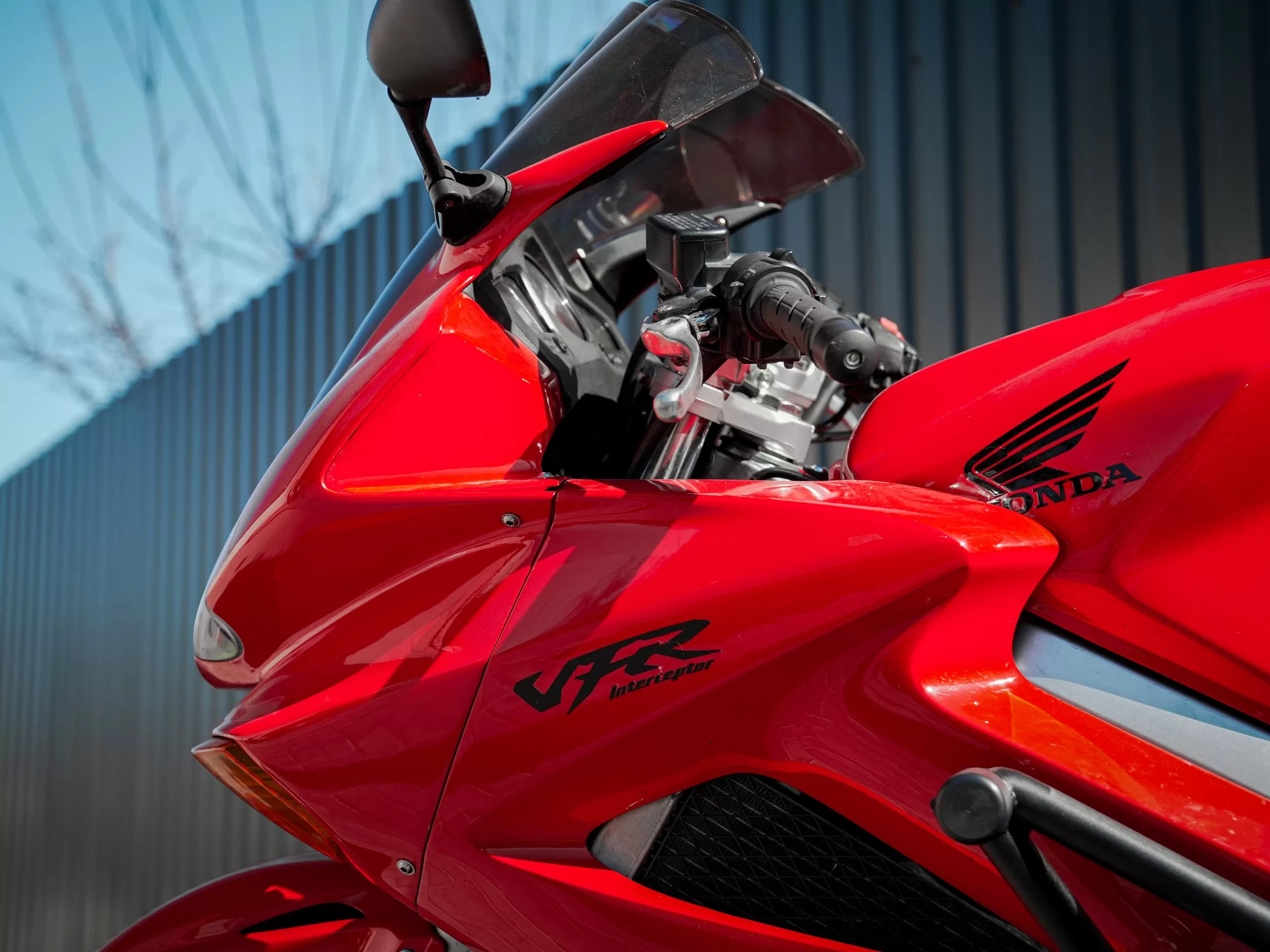 Аренда мотоцикла Honda VFR 800