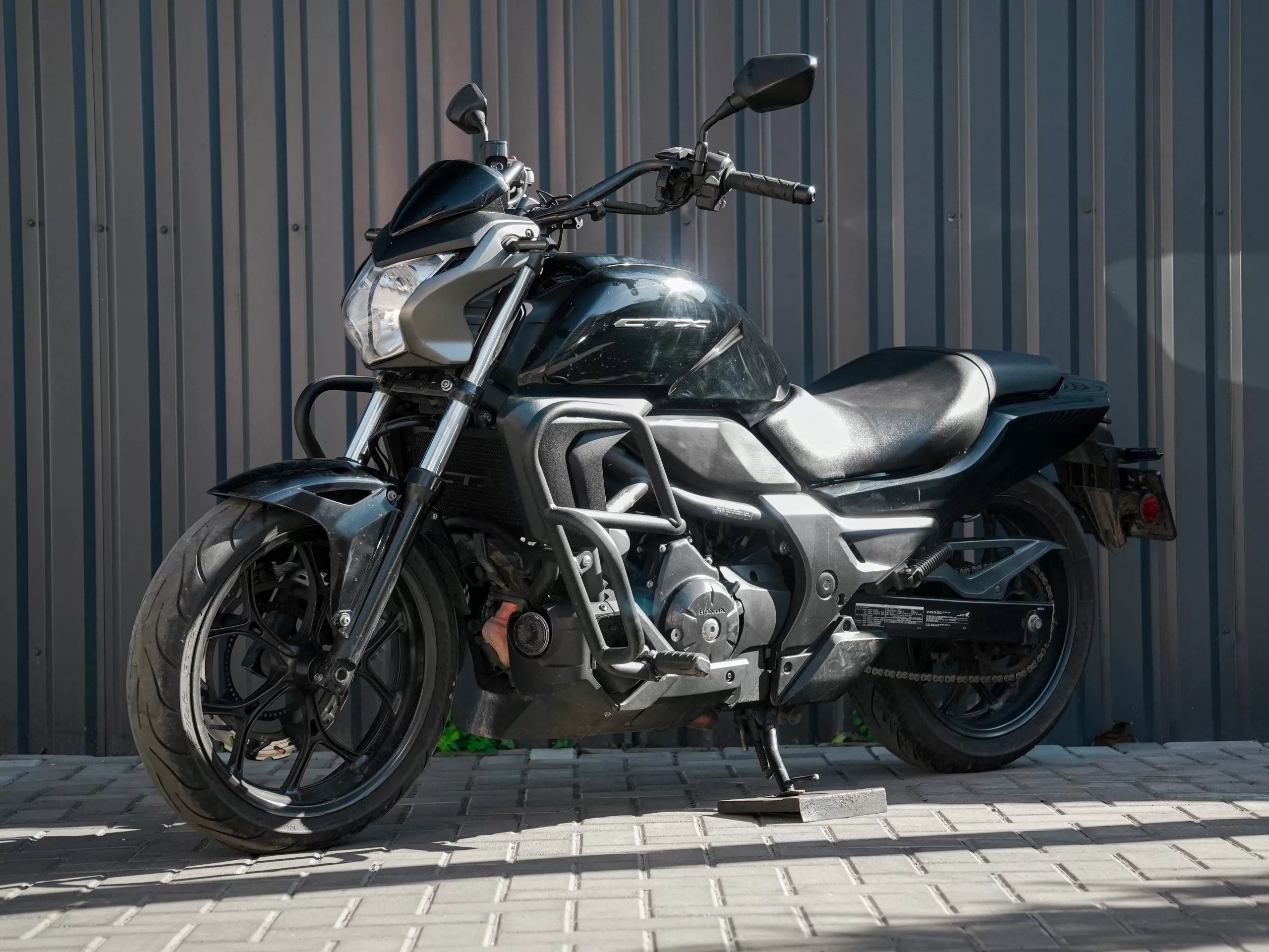 Аренда мотоцикла Honda CTX 700N