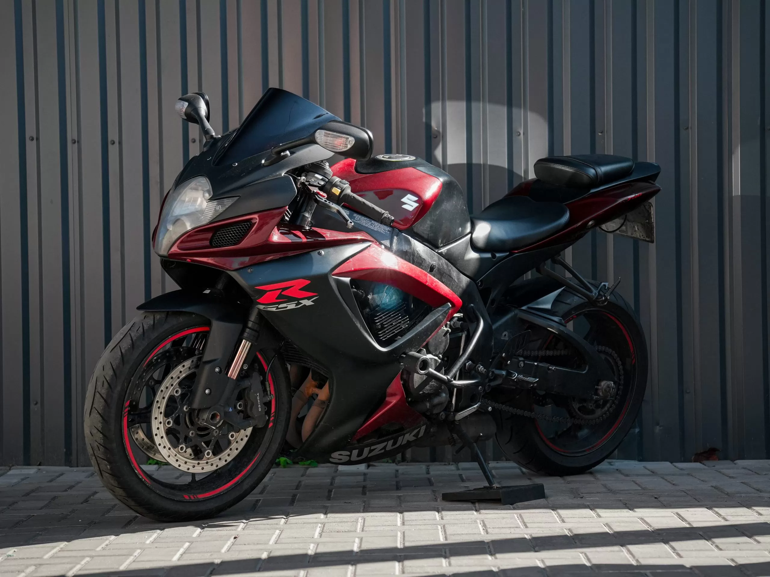 Аренда мотоцикла Suzuki GSX-R 750 (L-серия)